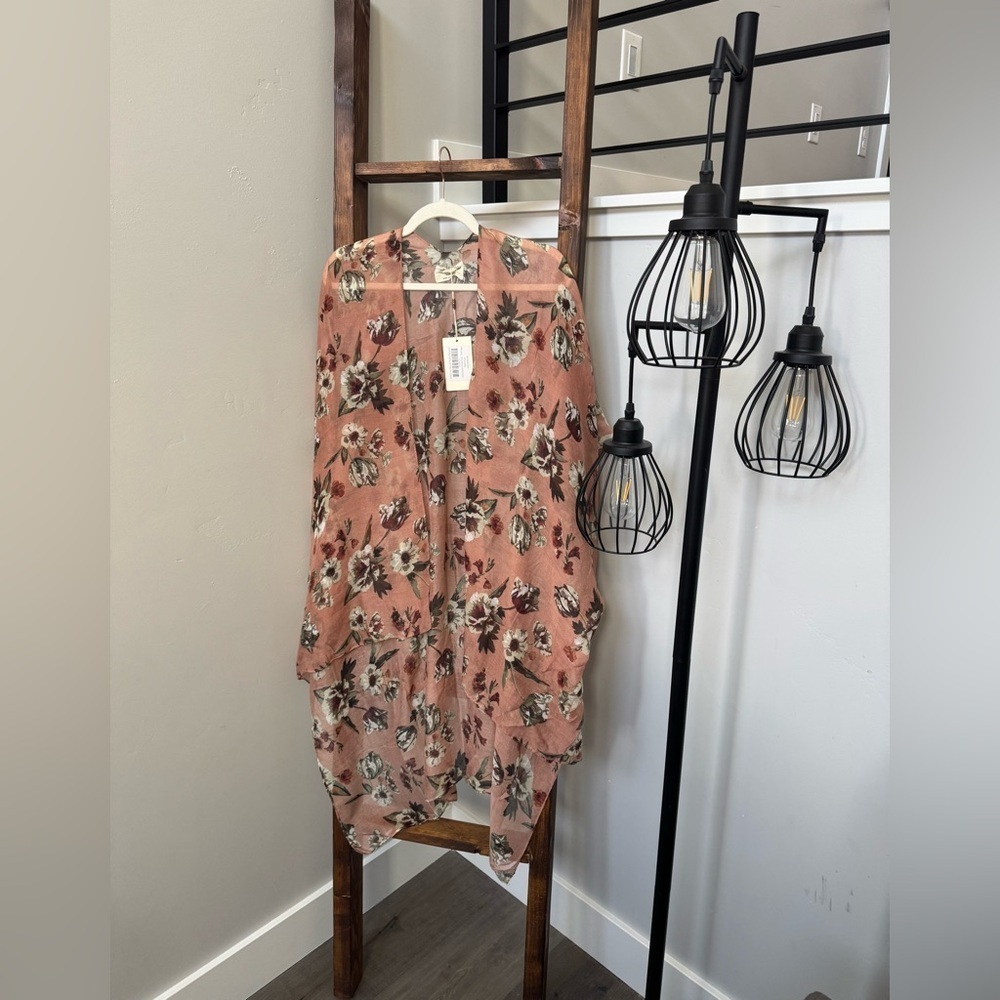 Joyfolie Mia Joy Floral Dusty Rose kimono